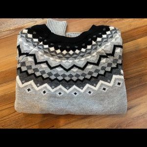 Gap sweater